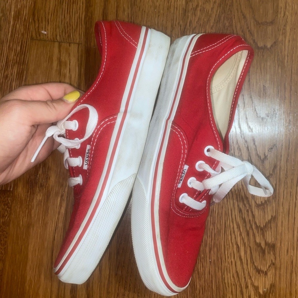Vans - Picture 3 of 4